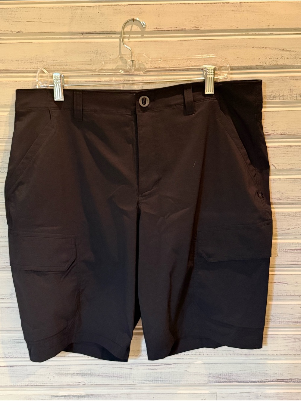 Under Armour Black Men's Cargo Shorts